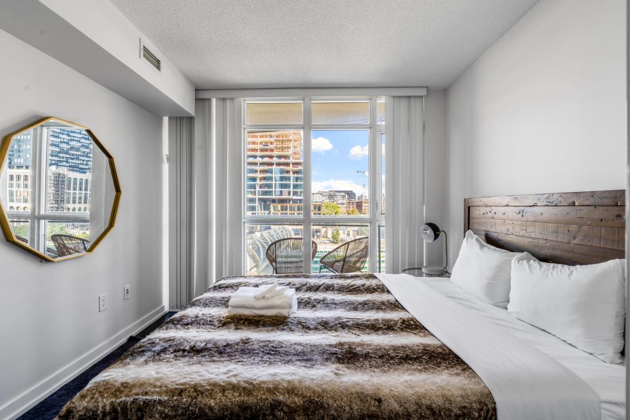 Family Oriented Downtown Toronto 2Bdrm Condo With Parking & Office Space Exterior foto