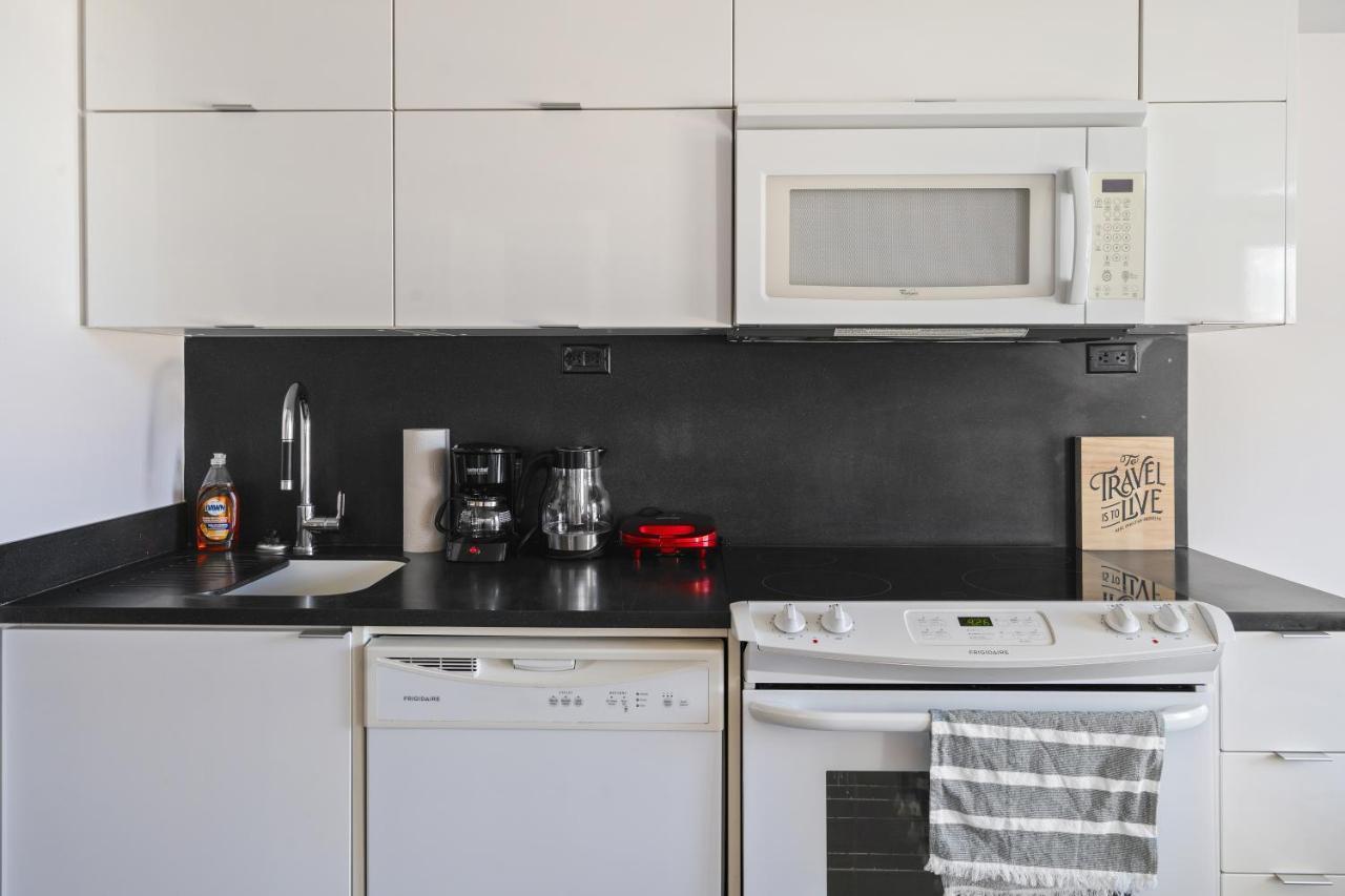Family Oriented Downtown Toronto 2Bdrm Condo With Parking & Office Space Exterior foto